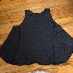 Flowy lululemon tank